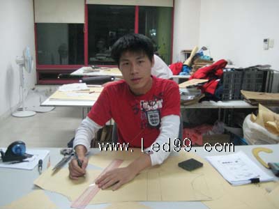 2005年吴建军在上海依拓纺织服装有限公司工作照片(图5)