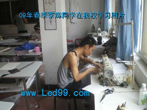 2009年李辉同学服装企业工作照片(图7)